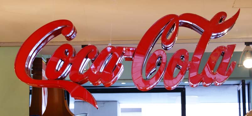 Coca a targhe e insegne coca-cola da collezione